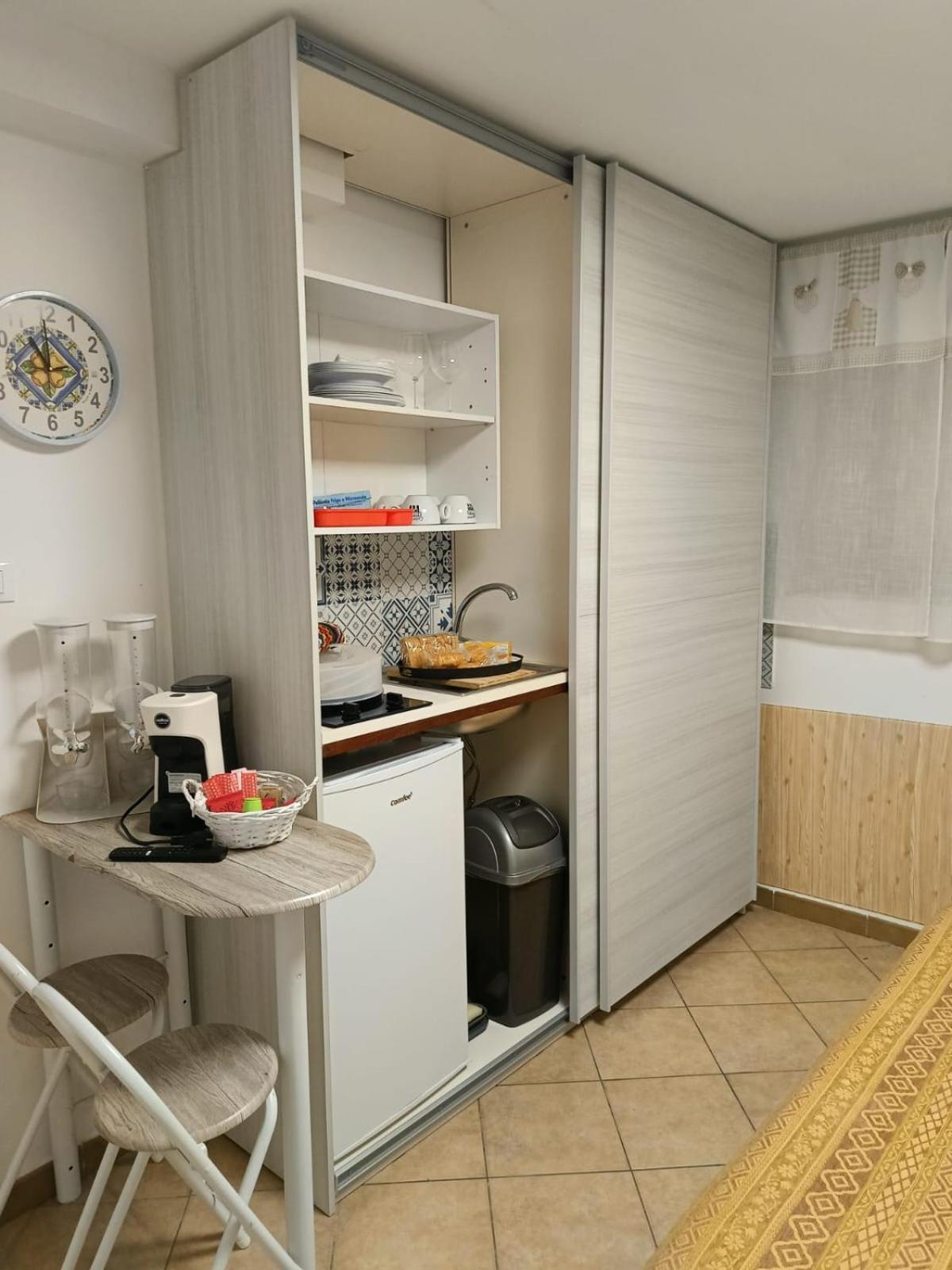 Sicily Guest House ปาแลร์โม ห้อง รูปภาพ